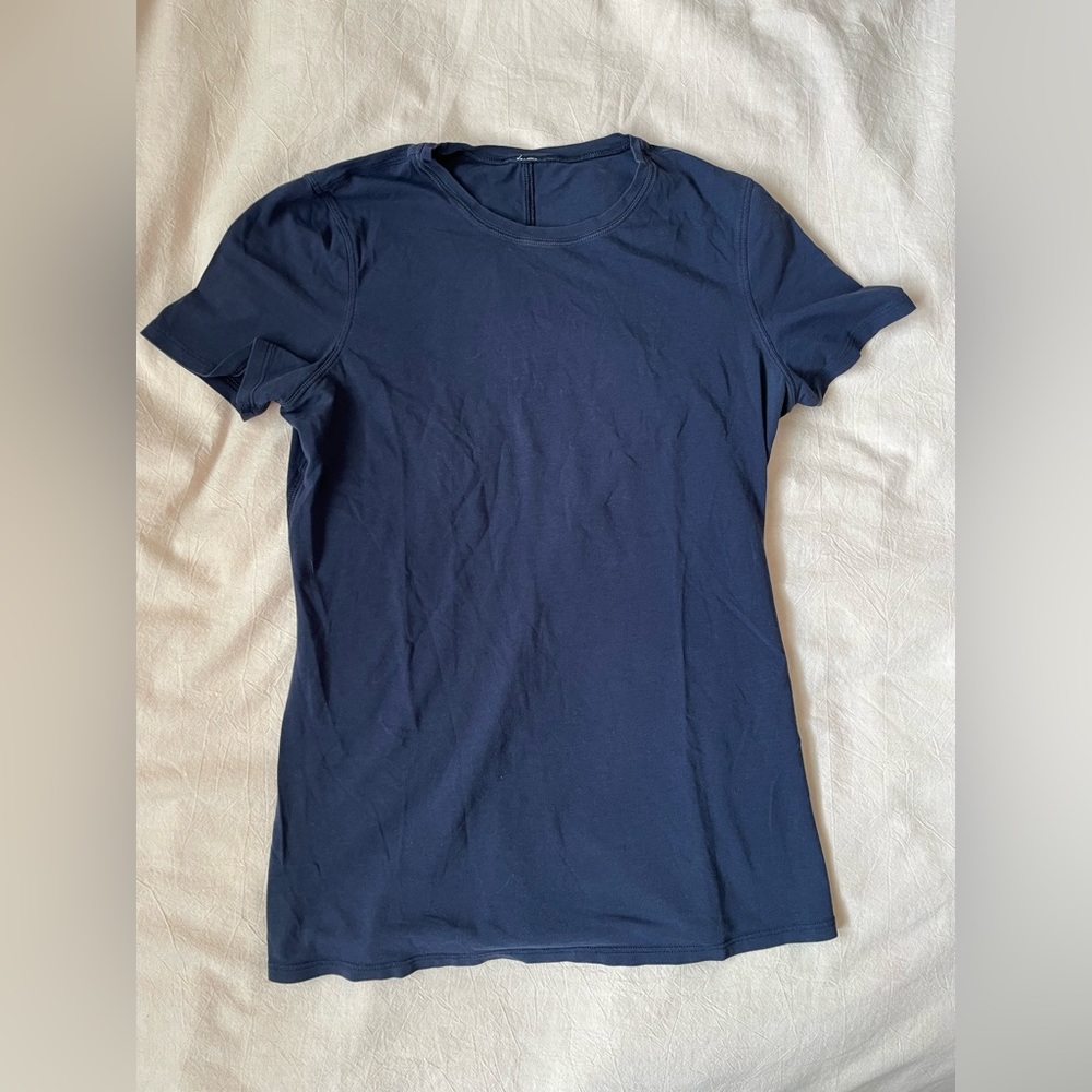 lululemon t shirt